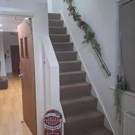 Heartland House, 7 Spacious Bedrooms Sleeps 4 Plus, Near Nec, Jlr,Bhx Birmingham Dış mekan fotoğraf