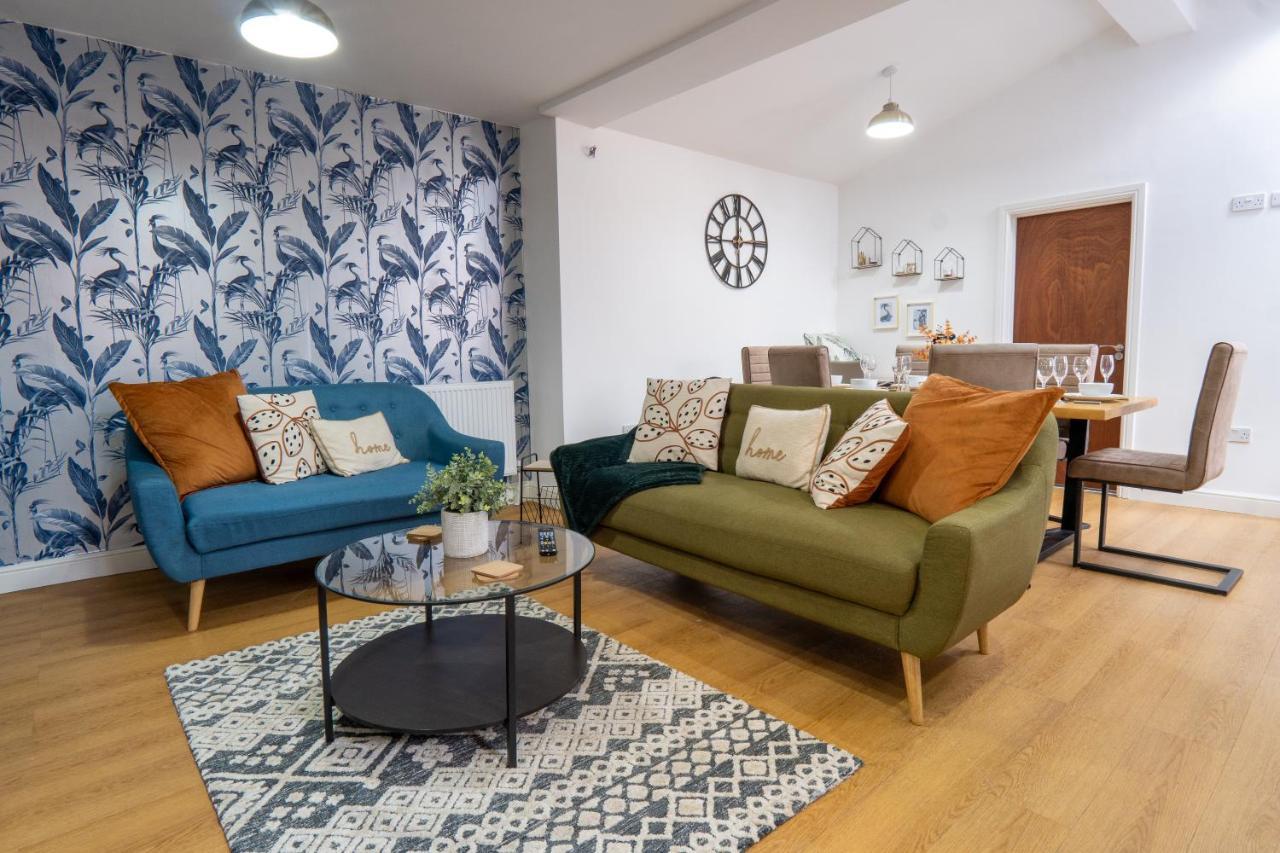 Heartland House, 7 Spacious Bedrooms Sleeps 4 Plus, Near Nec, Jlr,Bhx Birmingham Dış mekan fotoğraf