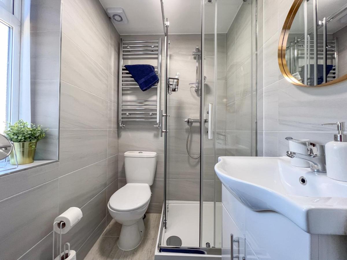 Heartland House, 7 Spacious Bedrooms Sleeps 4 Plus, Near Nec, Jlr,Bhx Birmingham Dış mekan fotoğraf