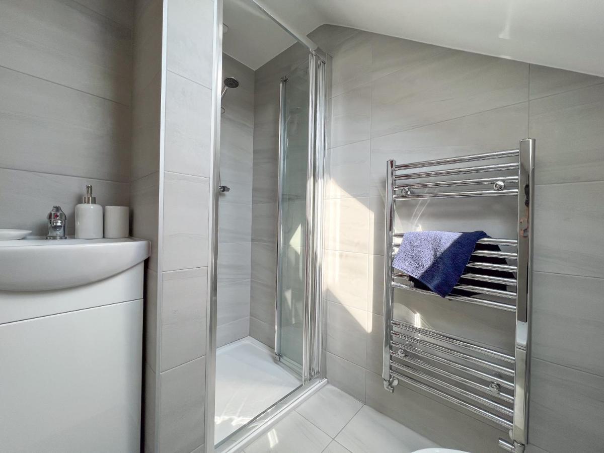 Heartland House, 7 Spacious Bedrooms Sleeps 4 Plus, Near Nec, Jlr,Bhx Birmingham Dış mekan fotoğraf
