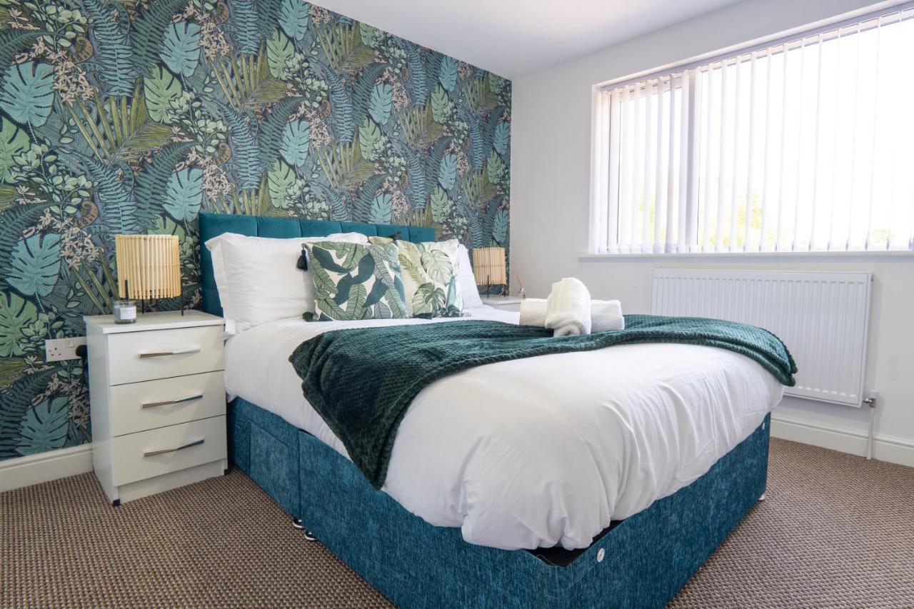 Heartland House, 7 Spacious Bedrooms Sleeps 4 Plus, Near Nec, Jlr,Bhx Birmingham Dış mekan fotoğraf